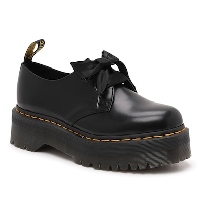 10 90s Inspired Loafers Sneakers Platform Shoes You Need for Fall